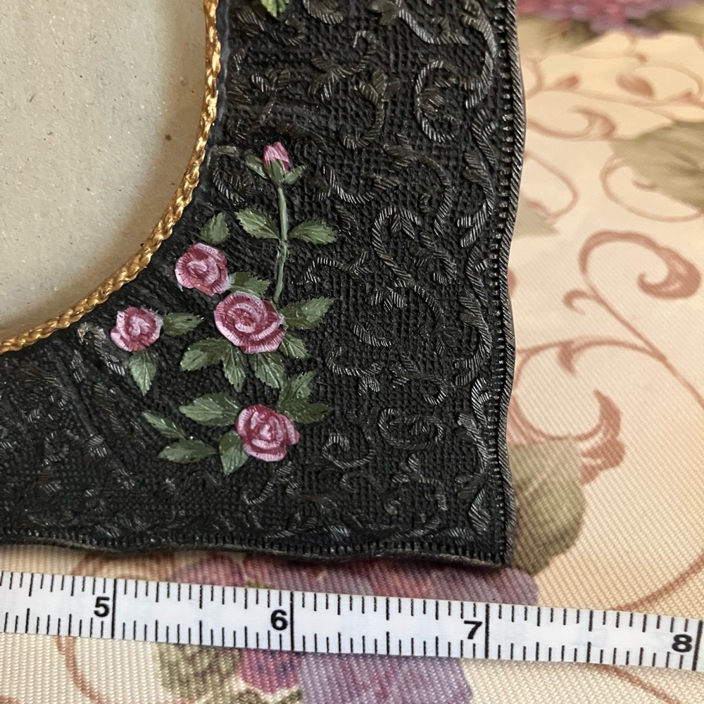 PHOTO FRAME RAISED FLOWERS LIKE NEW CONDITION - Picture 3 of 10